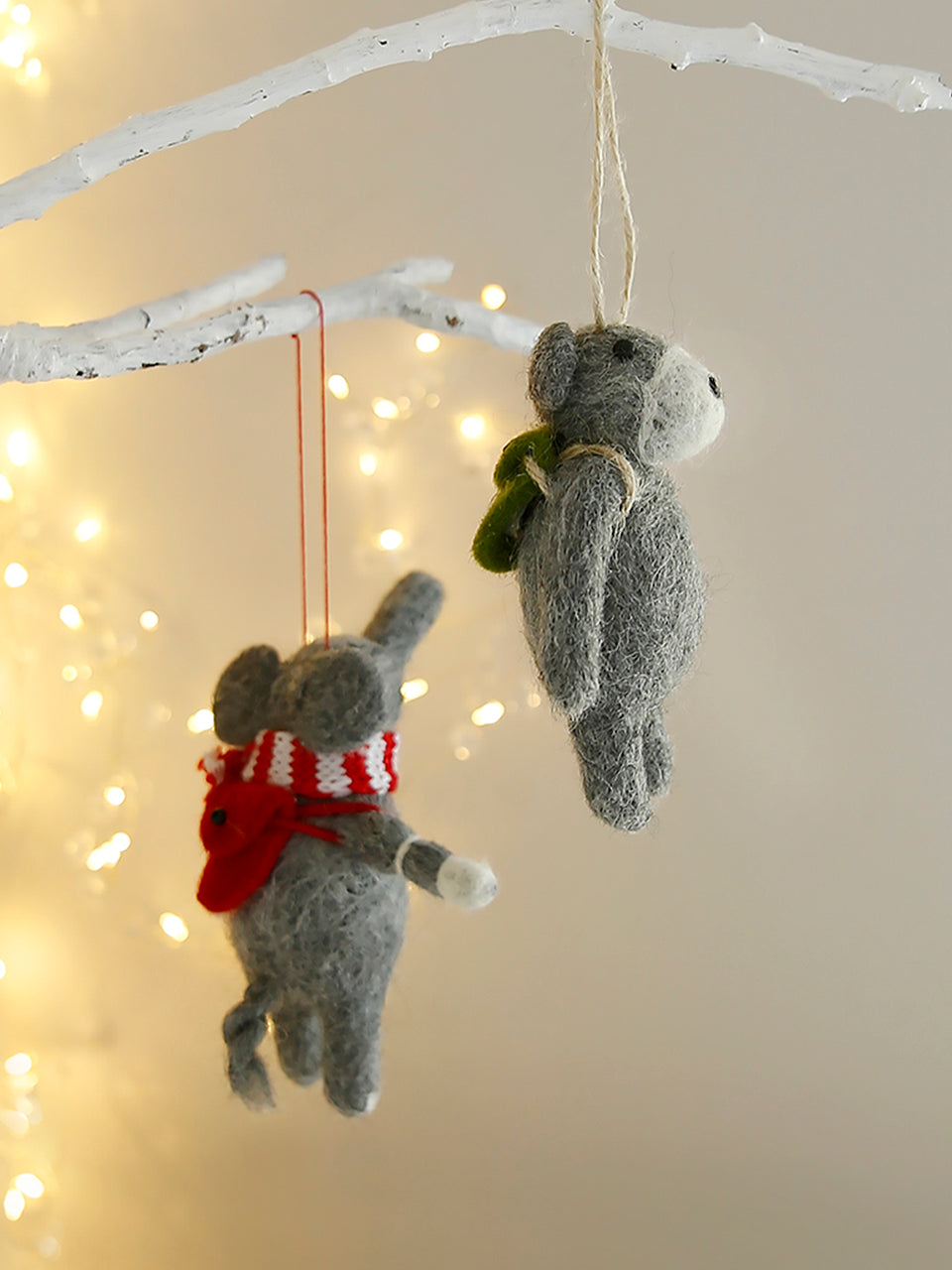 Decorazione a forma di orso e elefante con zaino in feltro